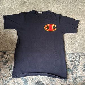 Vintage men’s navy champion t shirt
